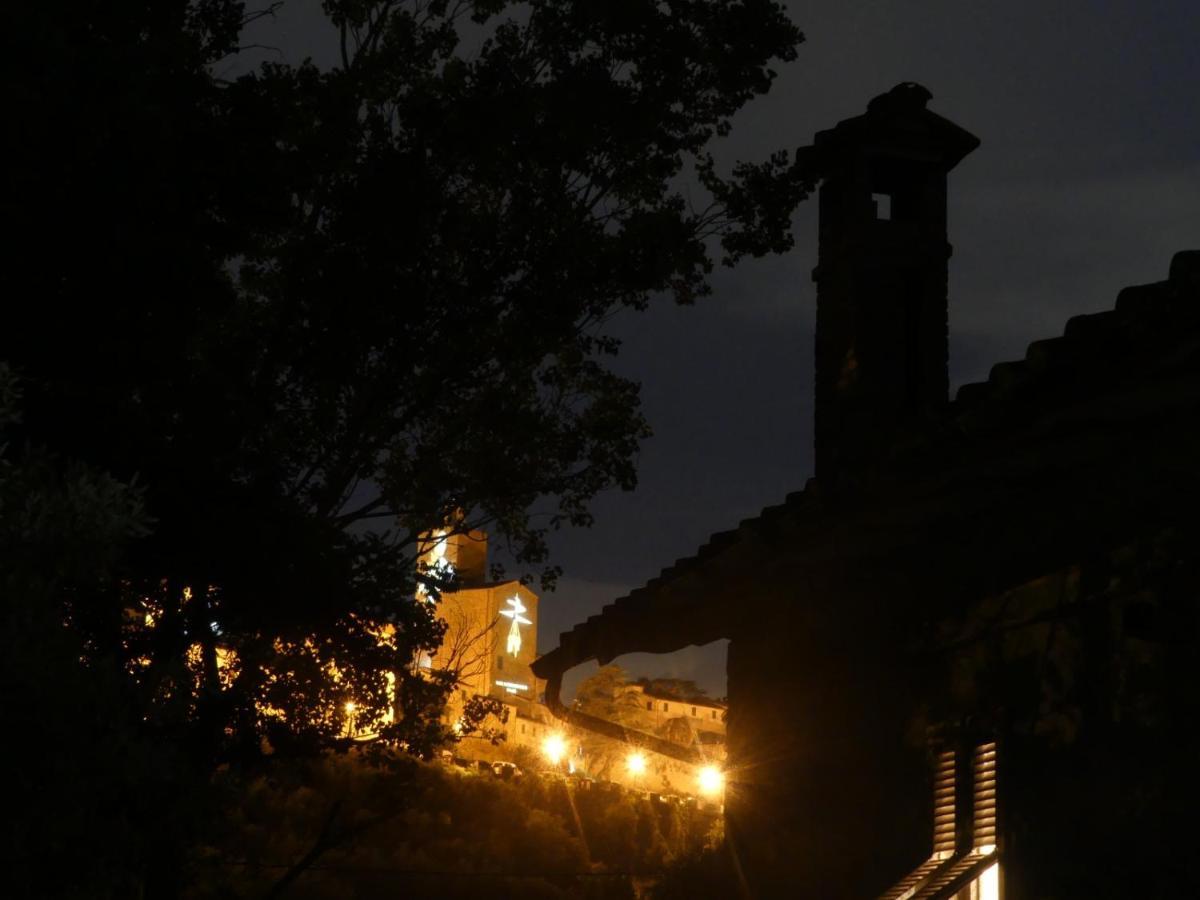 ヴィンチ Helichrysum Bed & Breakfast エクステリア 写真
